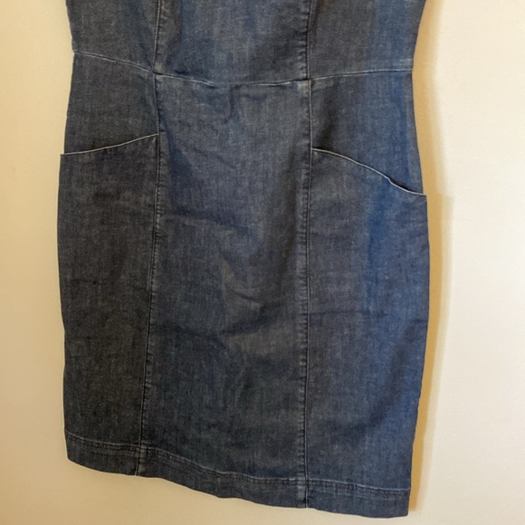Boden Scoop Neck Sleeveless Stretch Denim Cotton Shift mini Dress size 8R - Picture 4 of 6
